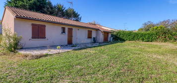 Maison de plain-pied  à vendre, 3 pièces, 2 chambres, 70 m²