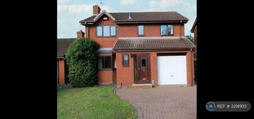 4 bedroom detached house