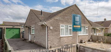 3 bed semi-detached bungalow for sale