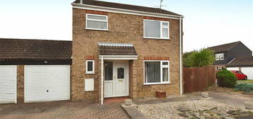 3 bedroom link detached house for sale