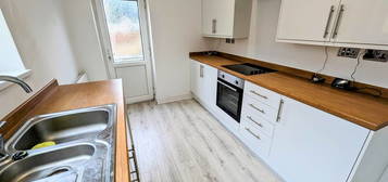 3 bed terraced house to rent