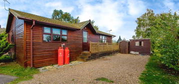 2 bedroom lodge for sale