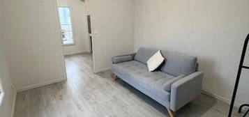 Appartement  à louer, 2 pièces, 29 m², Étage 2/2