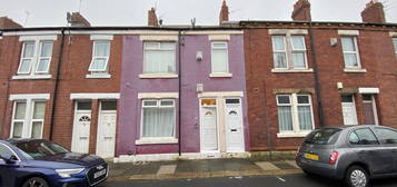 Flat to rent in Charlotte Street, Wallsend NE28