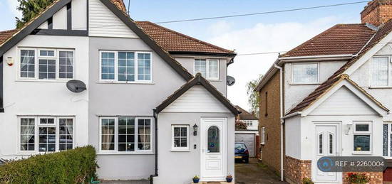 4 bedroom semi-detached house