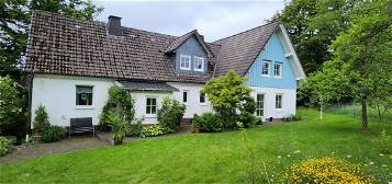 Großzügiges Einfamilienhaus in schöner und ruhiger Wohnlage von Bad Berleburg-Diedenshausen