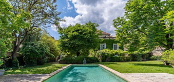 Uzès - un immense privilège de s'offrir une élégante maison