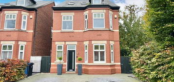 5 bed detached house for sale