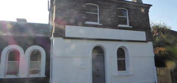 3 bedroom semi-detached house