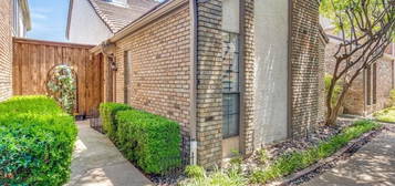 17019 Knots Lndg, Addison, TX 75001