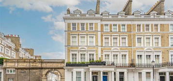 Flat to rent in Cranley Gardens, London SW7