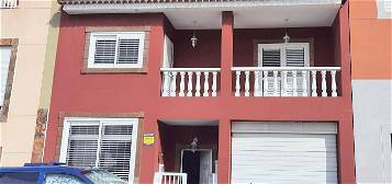 Casa adosada en venta en Calle Altamira, La Gallega