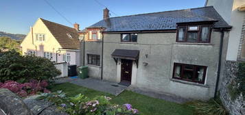 4 bed semi-detached house for sale