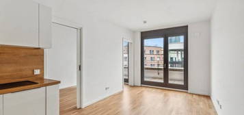 Gemütliche 2 Zimmer Wohnung mit Einbauküche u. Balkon