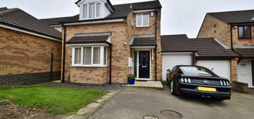 Link-detached house for sale in Buckingham Drive, Aylestone, Leicester LE2