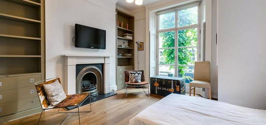 Studio to rent in Edith Grove, London SW10