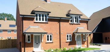 2 bedroom semi-detached house for sale