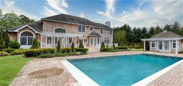 148 Malloy Dr, East Quogue, NY 11942