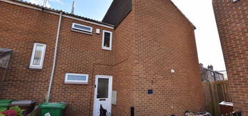 Property to rent in Bateman Gardens, Nottingham NG7