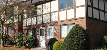 181 Hicks St Apt 3B, Meriden, CT 06450