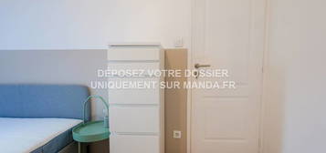 Location appartement 5 pièces 10 m²