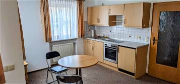 Exklusive, gepflegte 1-Raum-Wohnung mit Einbauküche in Aindling