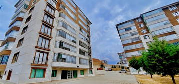 SİTE İÇİ ARAKAT GÜNEY CEPHE SATILIK 4+1 GENİŞ DAİRE