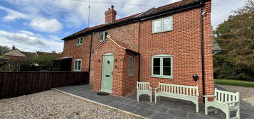 3 bedroom semi-detached house