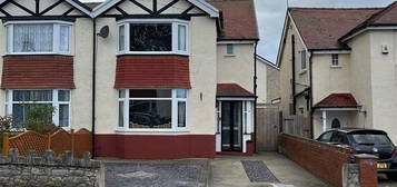 3 bed semi-detached house for sale