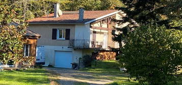 Maison 8 Pieces et son studio sur 4500 m²