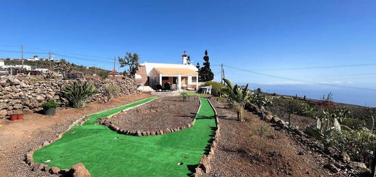 Casa o chalet en venta en Calle Virgen de Coromoto, La Quinta - Taucho