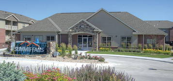 Summit Falls Apartments & Townhomes, Lincoln, NE 68516