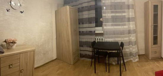 Kawalerka do wynajęcia, 28 m² Karolew-Retkinia Wschód, Wioślarska