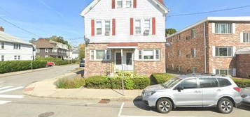 263 River St Apt 1, Waltham, MA 02453