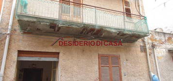 Casa, Casteldaccia.