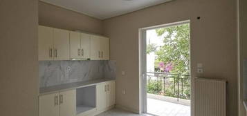 3-room flat excellent condition, first floor, Golf, Glyfada