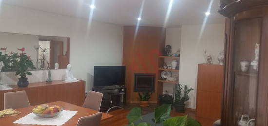 Apartamento T3 em Castêlo da Maia, Maia