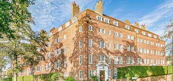 Flat for sale in Richmond Road, Twickenham TW1