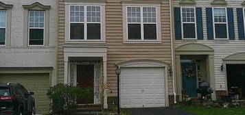 43229 Highgrove Ter, Ashburn, VA 20148