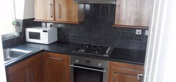 2 bed flat to rent