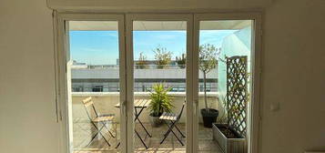 Location Studio Suresnes 28m2 avec terrasse