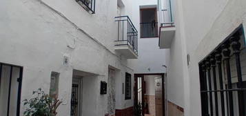 Casa adosada en venta en Tolox