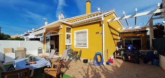 Chalet pareado en venta en El Verger