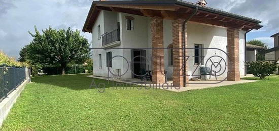 Villa unifamiliare, ottimo stato, 350 m², Centro, Cassola