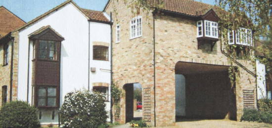 Studio to rent in Darwood Court, St. Ives, Huntingdon PE27