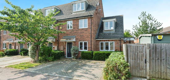 4 bed end terrace house for sale