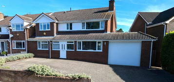 5 bedroom detached house for sale