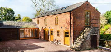 3 bedroom barn conversion for sale