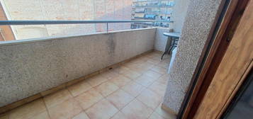 Piso en venta en plaza badajoz