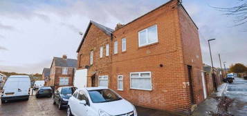 3 bed maisonette for sale